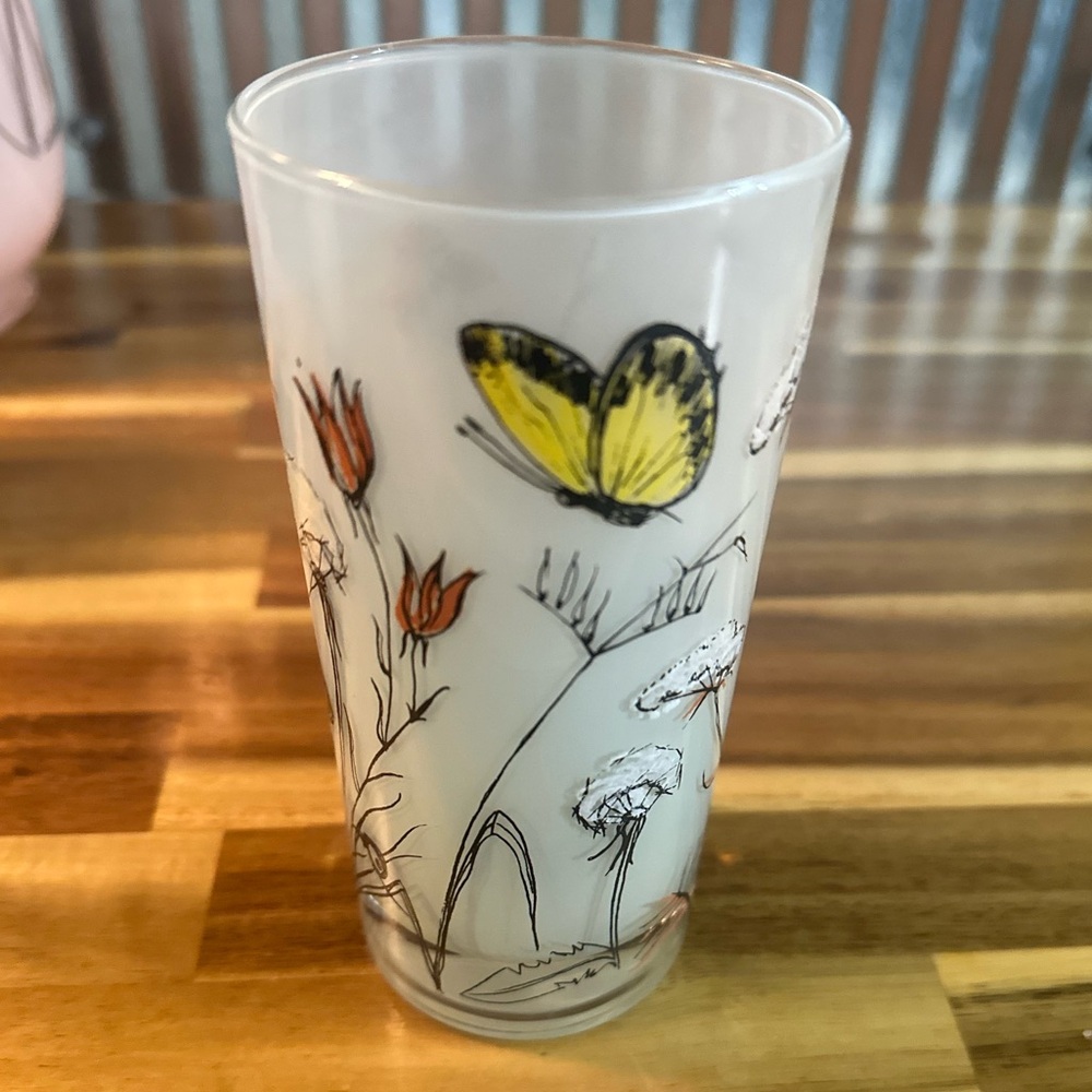 Perfect condition Vintage Gay Fad Meadow from the Gaite collection(Butterflies) - Picture 7 of 9